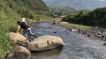 Finding_water_for_the_school_E2_Wash.jpg