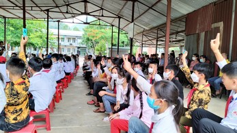 Students_participating_in_school_awareness_raising_events_E2_Wash_2.jpg